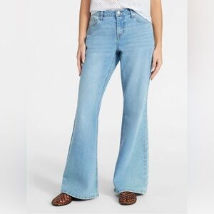 No Boundaries Flare Jeans